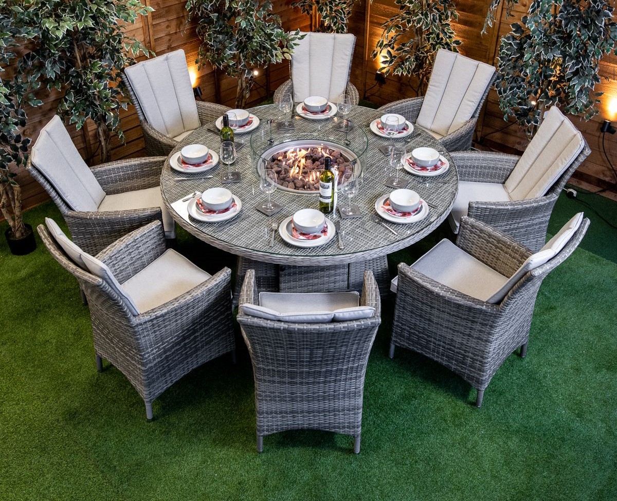 Fire Pit Dining