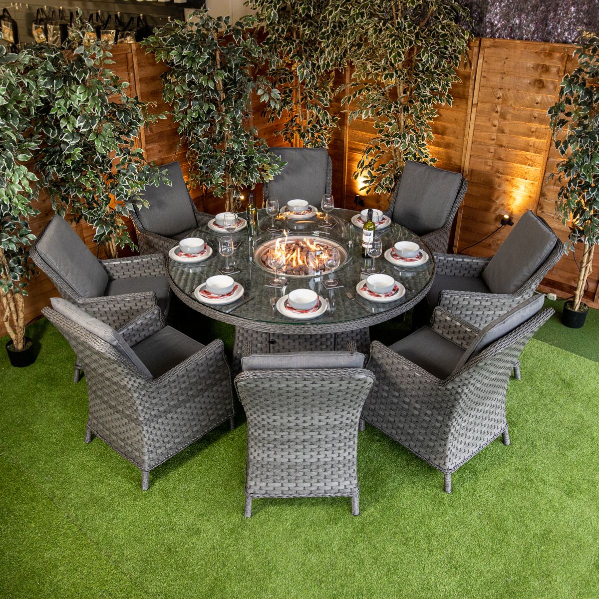 Serena Paris 8 Seat Fire Pit With 165cm Round Table