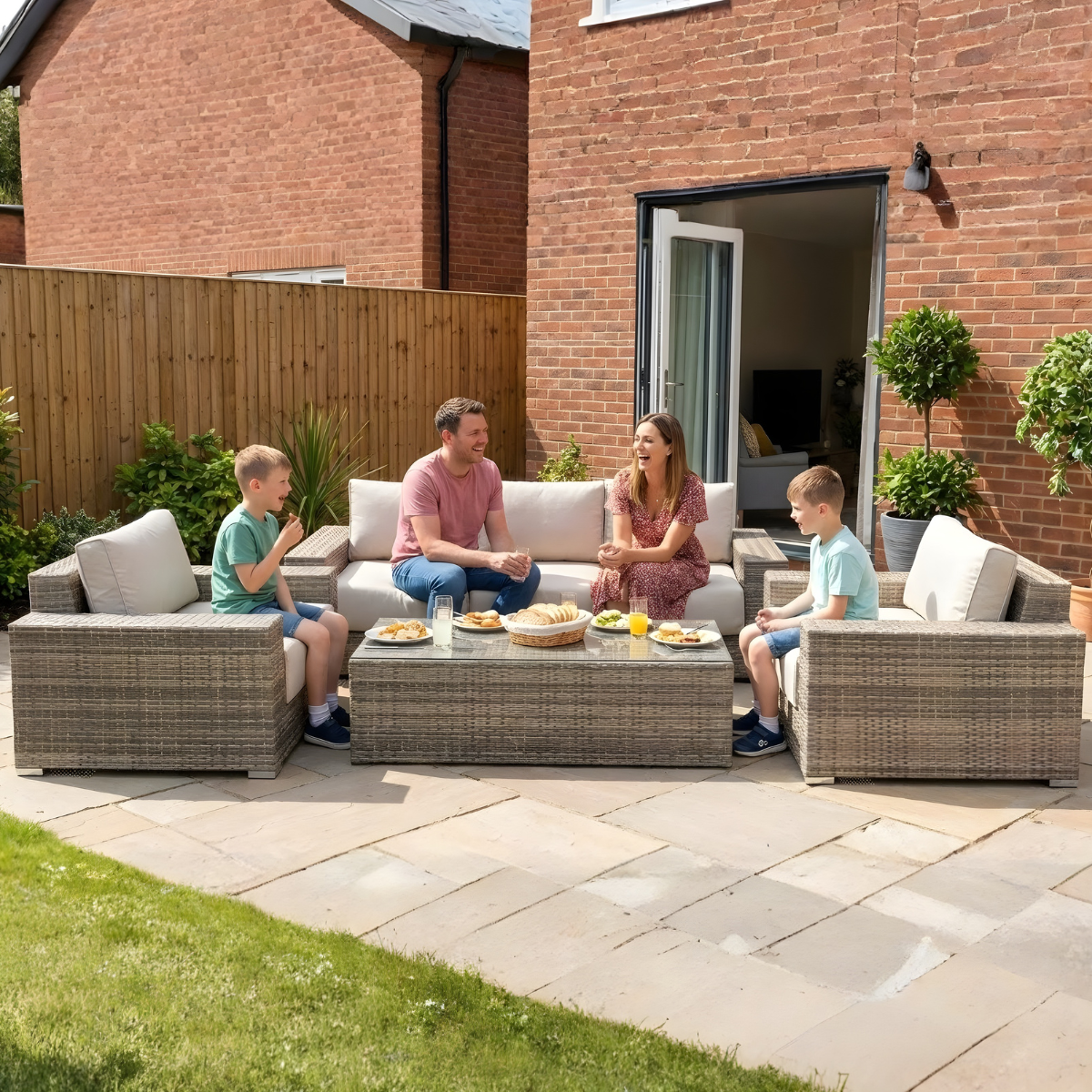 Box Damaged - Champagne Oslo Extra Large 5 Seat 4 Piece Sofa Set