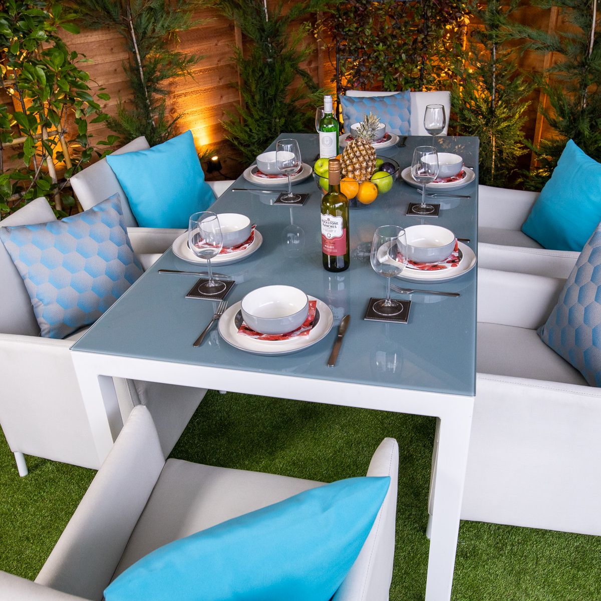 Create Your Dream Patio: How to Choose the Best Furniture for Your Outdoor Living Space